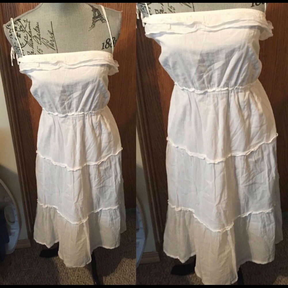 Really cute white tie up strap dress - Picture 2 of 4
